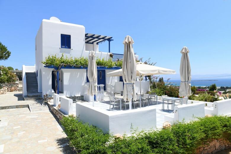 Dryades Family Hotel