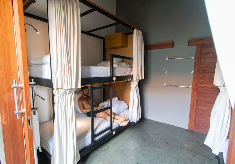Hostal Draper Startup House For Entrepreneurs