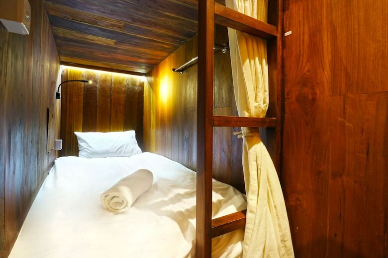 Hostal Draper Startup House For Entrepreneurs