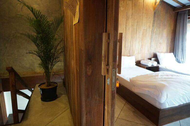Hostal Draper Startup House For Entrepreneurs