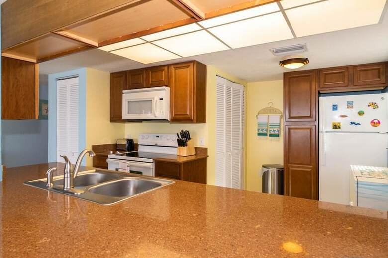 Sunset Terrace 201