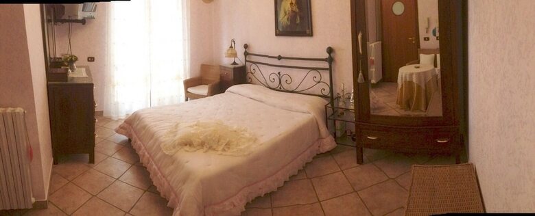 Hotel Villa Cerasiello