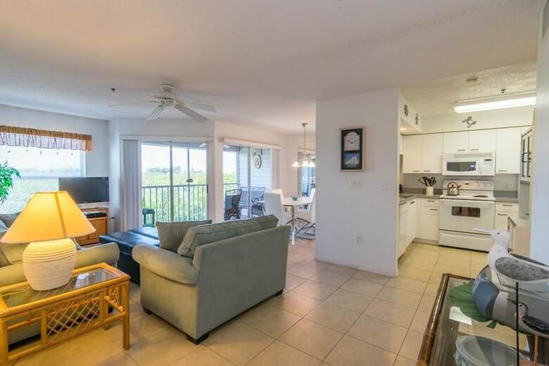 Cove At Sandy Pointe Unit 208a