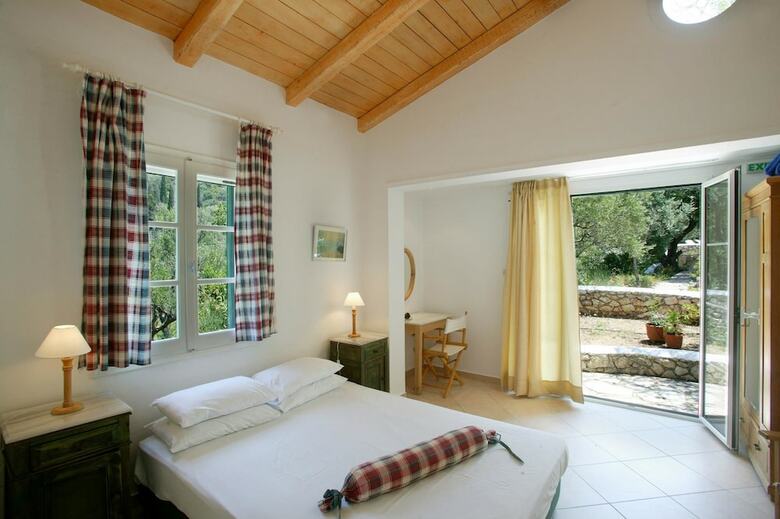 Agios Nikitas Villas