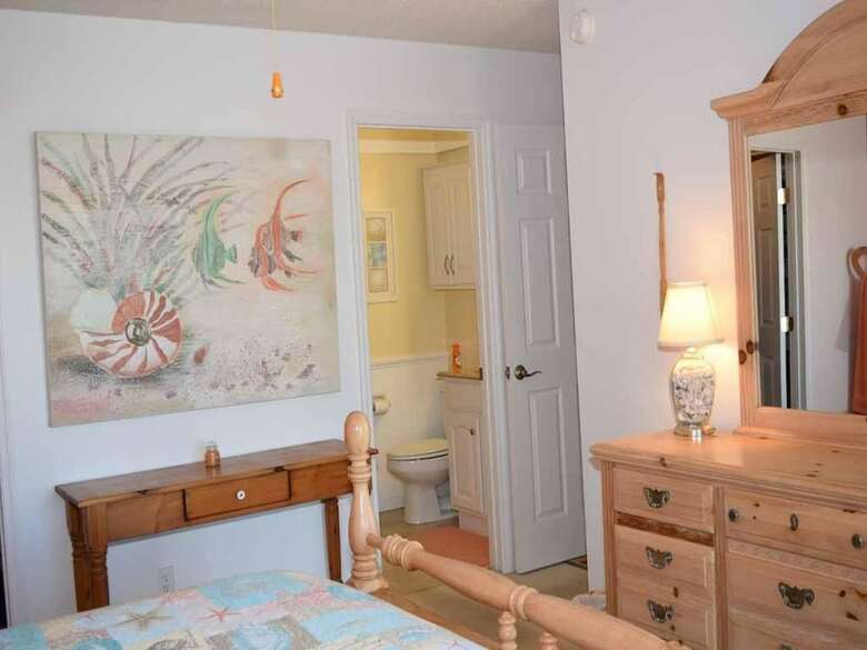 Waters Edge 102 N