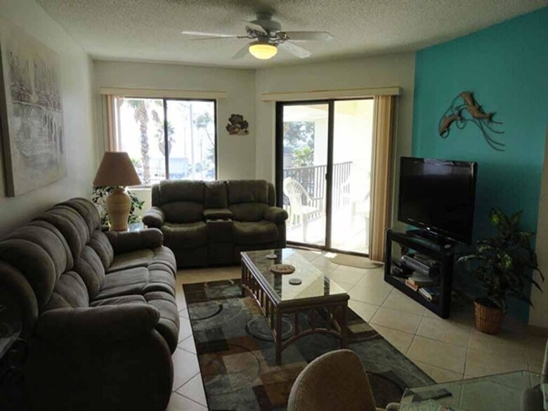 Bridgeport Condo 211