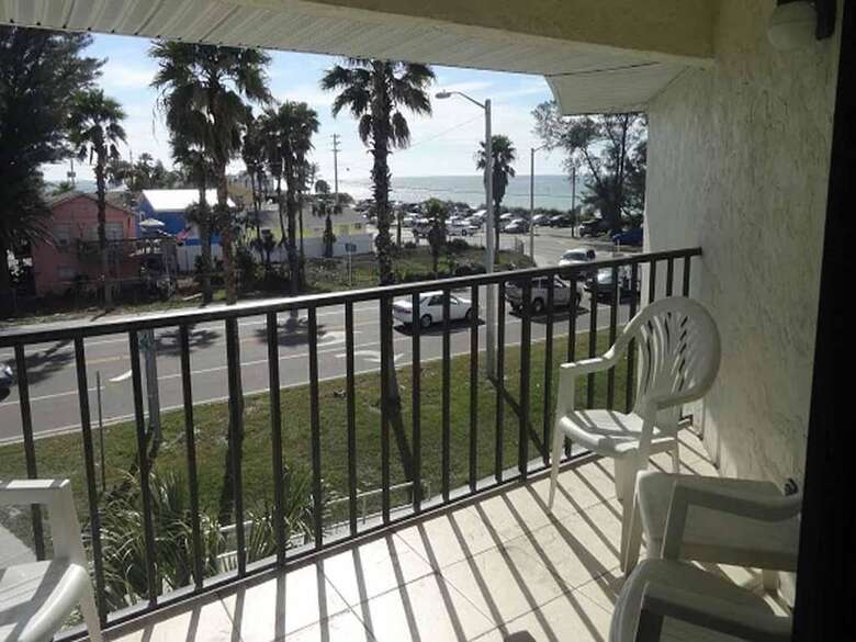 Bridgeport Condo 211