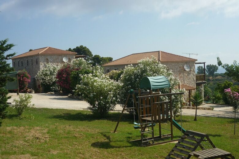 Hotel Myrties Stone Houses