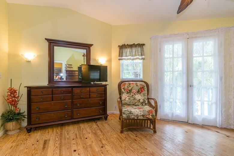 Blue Dolphin Inn - Flamingo Unit