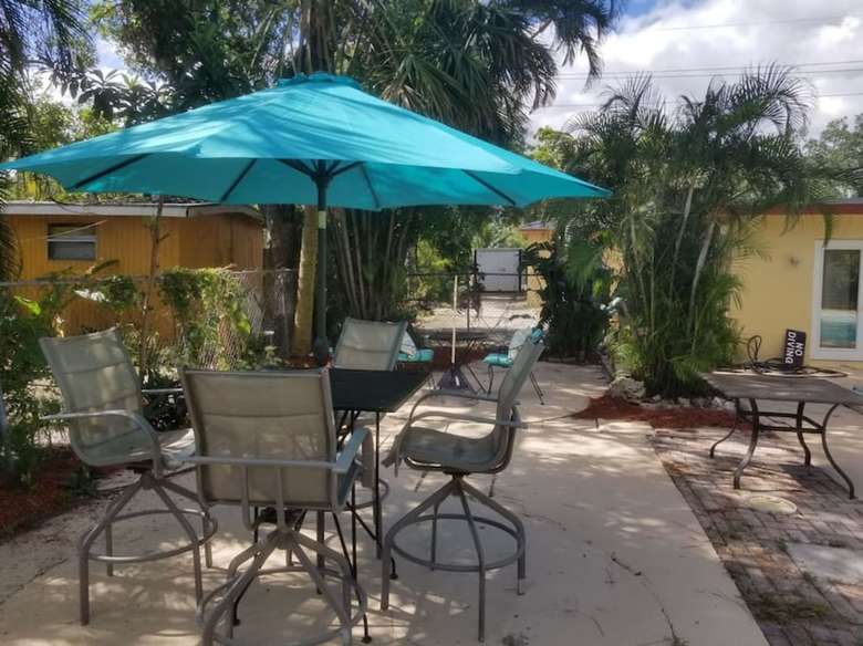 Beach Only 4 Miles Away 2br-1bth W Pool