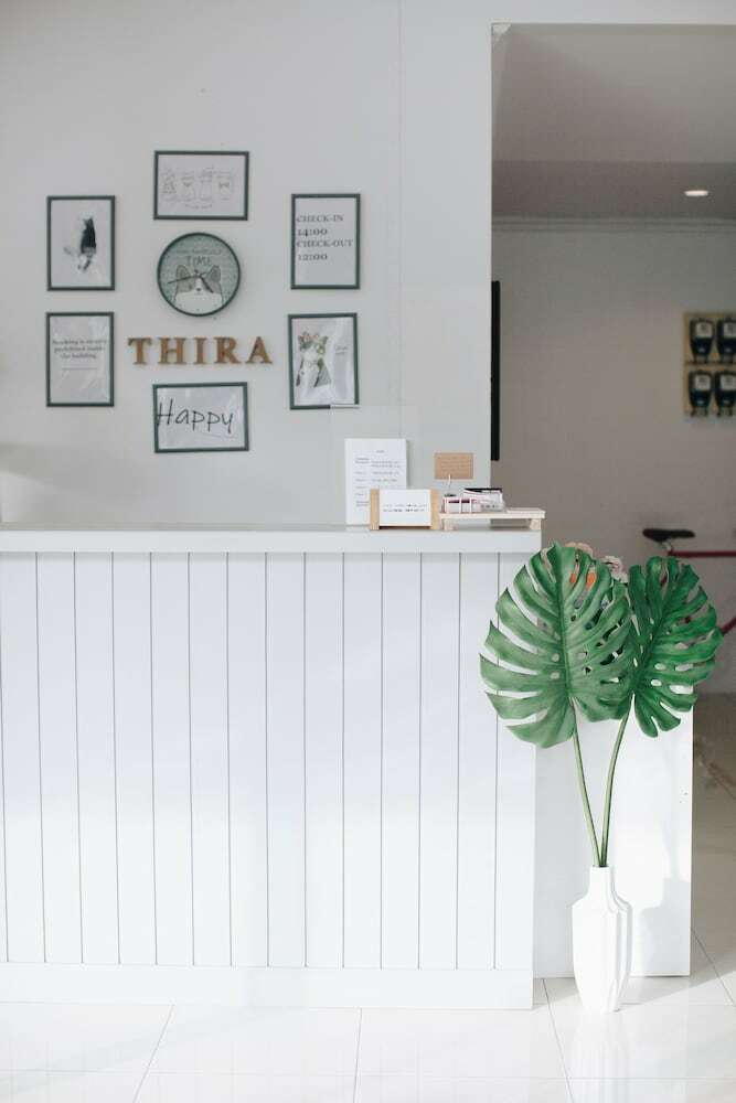 Hotel Thira House