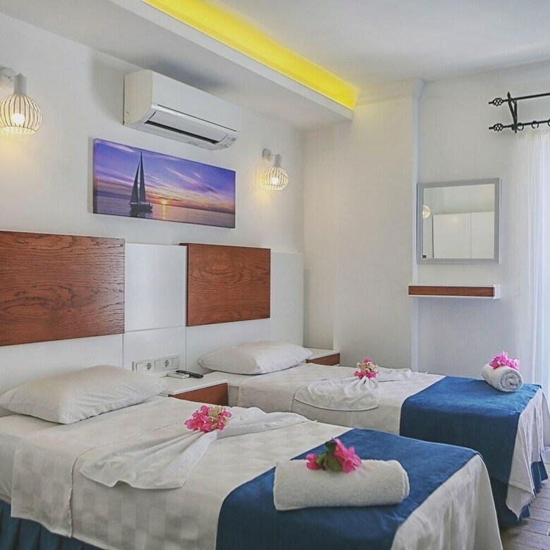 Mina Apart Hotel