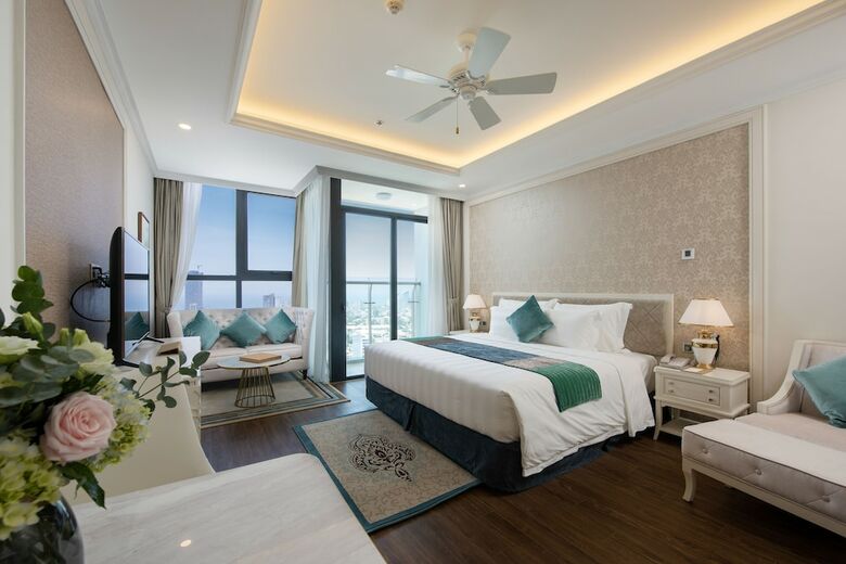 Hotel Vinpearl Condotel Riverfront Danang