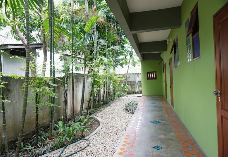 Hotel Auangkham Resort
