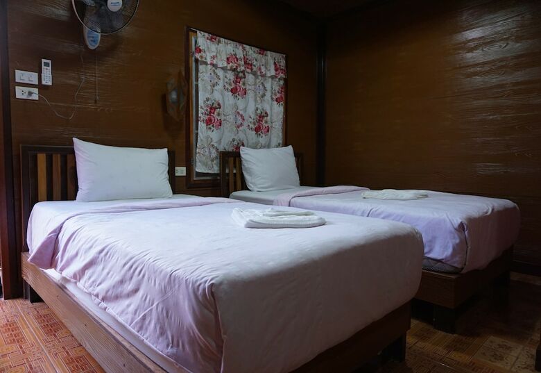 Hotel Lampang Bouteak Resort