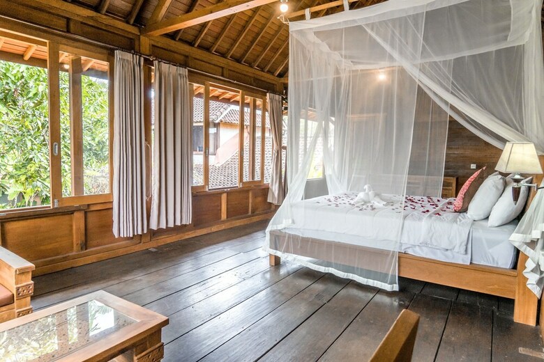 Bed & Breakfast Sari Bamboo Bungalows