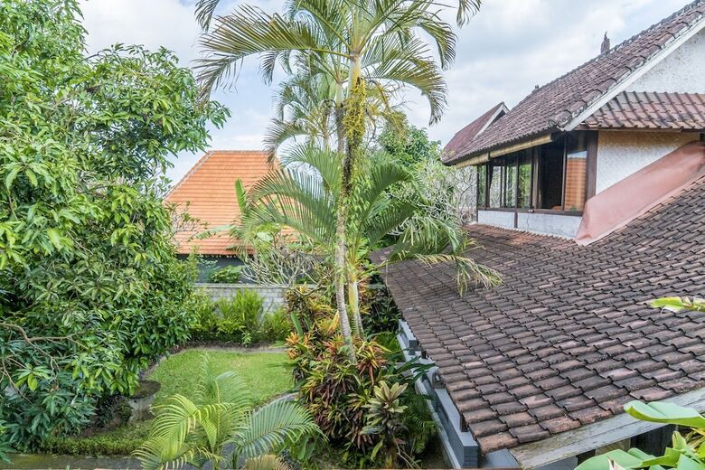Bed & Breakfast Sari Bamboo Bungalows