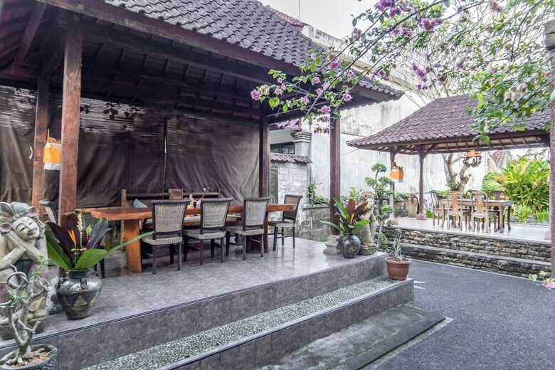 Bed & Breakfast Sari Bamboo Bungalows