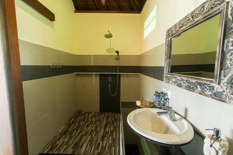 Bed & Breakfast Sari Bamboo Bungalows