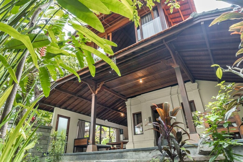Bed & Breakfast Sari Bamboo Bungalows