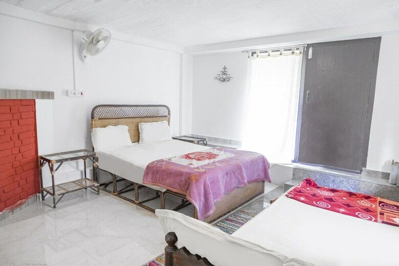 Bed & Breakfast Guesthouser 1 Br Homestay 2260