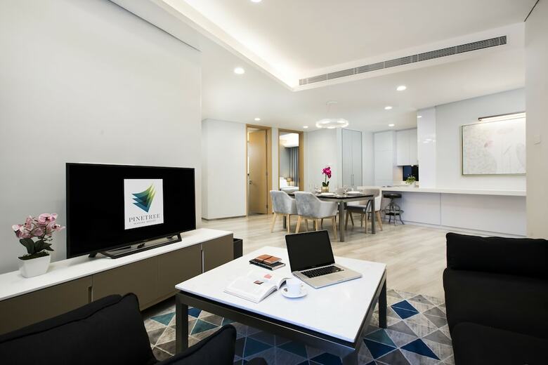 Aparthotel Pinetree Marina Resort