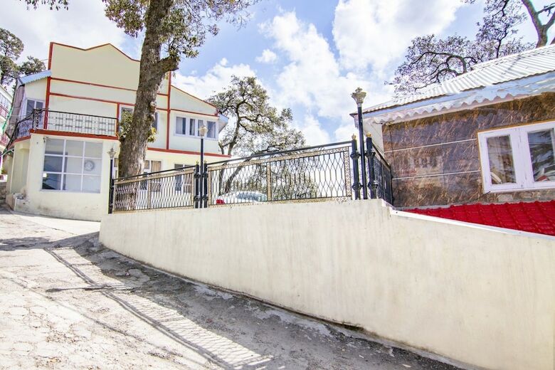 Hotel Guesthouser 2 Br Boutique Stay 2472