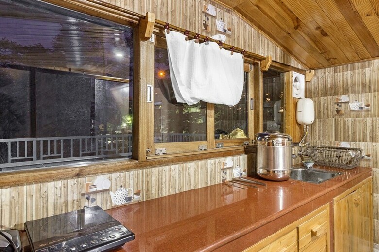Guesthouser 1 Br Bed & Breakfast 83ac