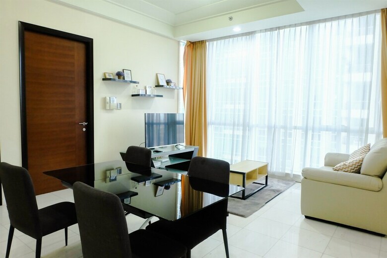 2 Bedroom Luxury The Peak Apartment By Travelio