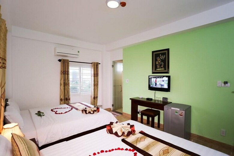 Little Gold Hotel