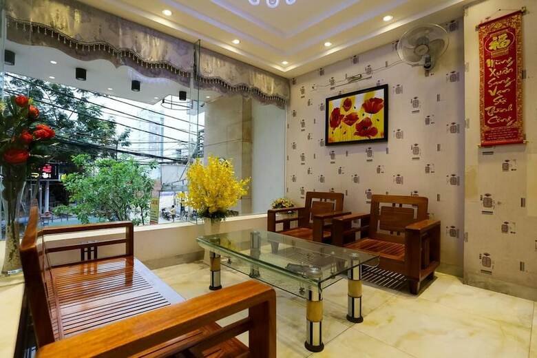 Little Gold Hotel