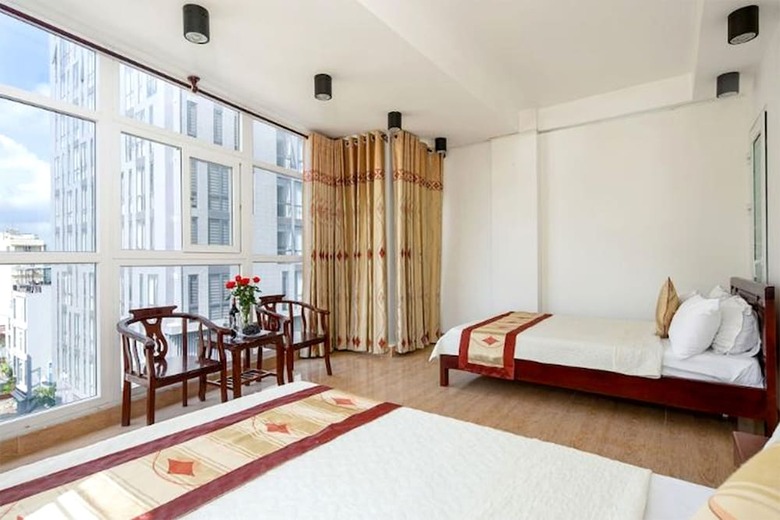 Little Gold Hotel