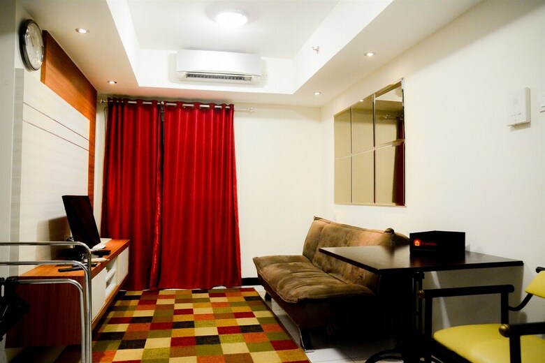 2 Bedrooms The Wave Kuningan Apartment By Travelio