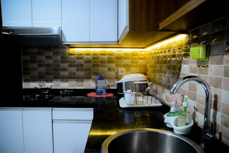 2 Bedrooms The Wave Kuningan Apartment By Travelio