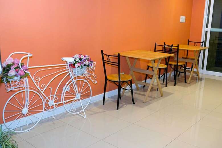 Hotel Raya Rawai Place