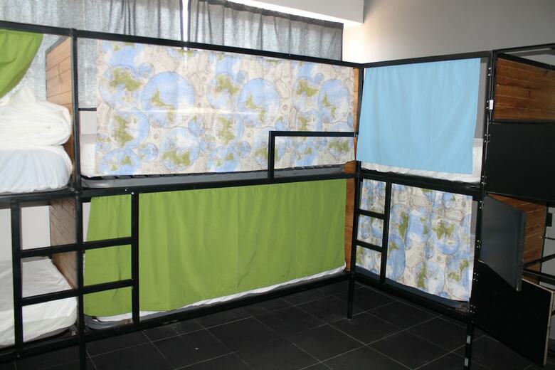 Hostal Albergue Galanas