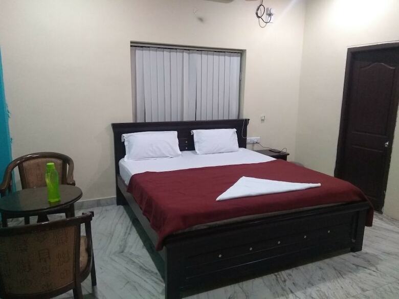 Apartamentos Shobha Inn