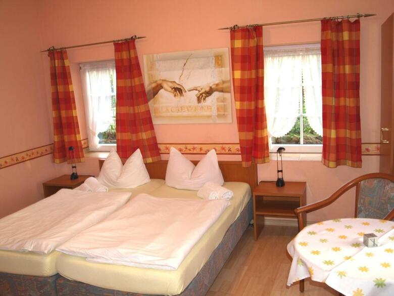 Hostal Hotel Auerhahn