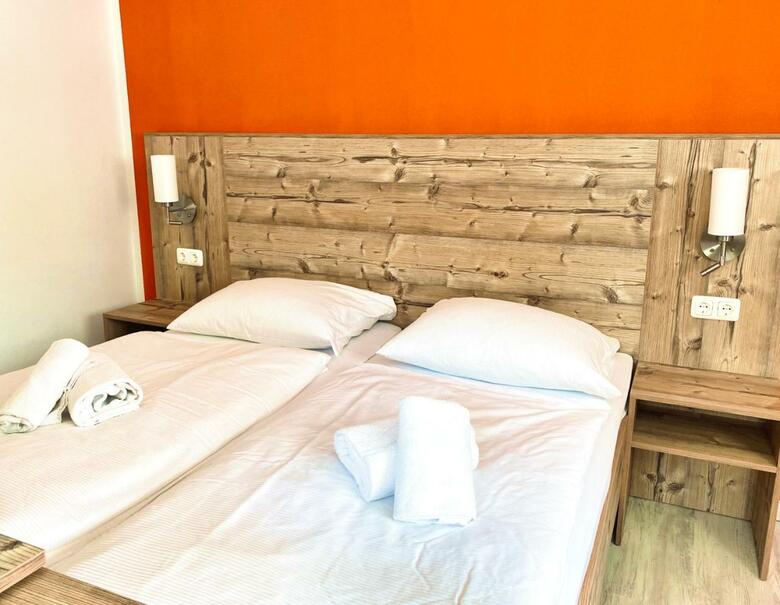 Hostal Hotel Auerhahn