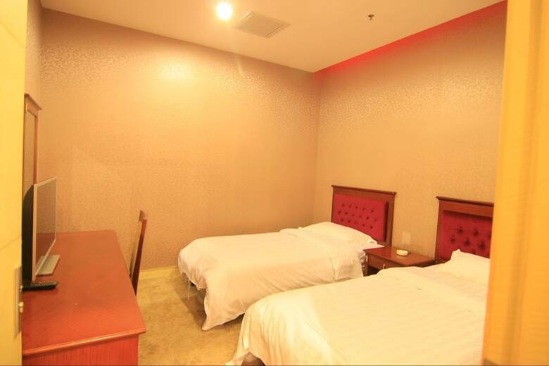 Gloria Plaza Hotel Hangtou