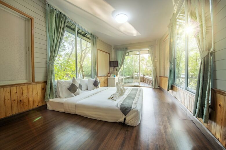 Hotel Ratathara Resort