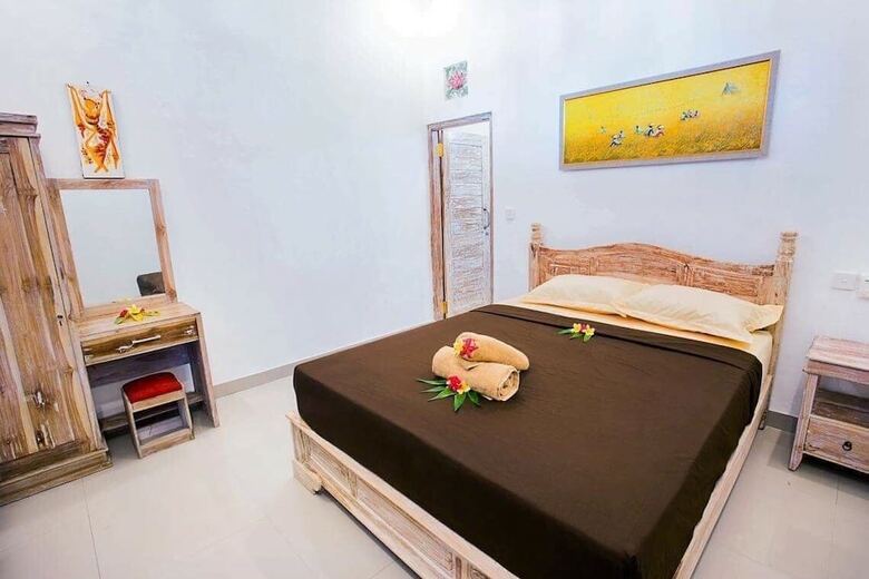 Hotel D'reborn Guest House
