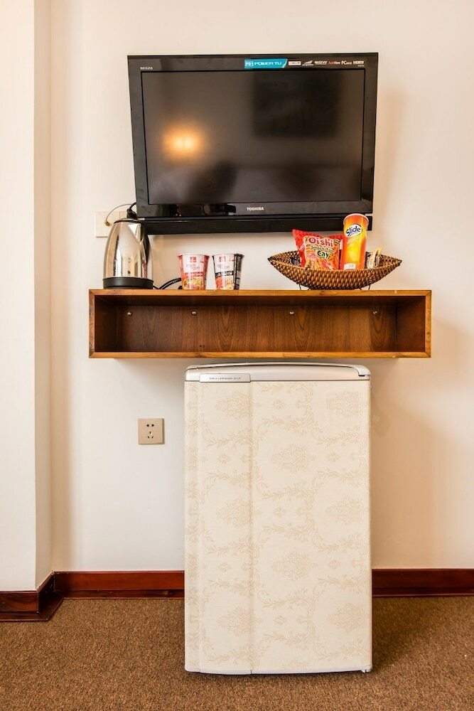 Hostal Amona Hotel
