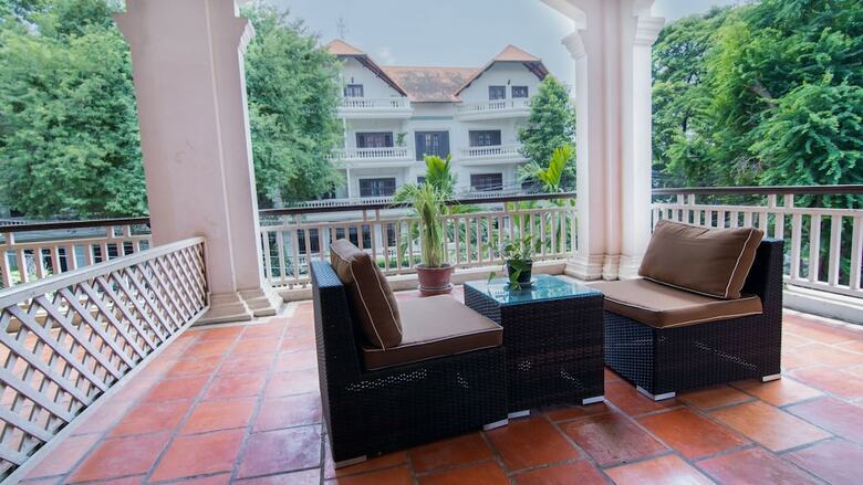Grand Sunset Angkor Hotel