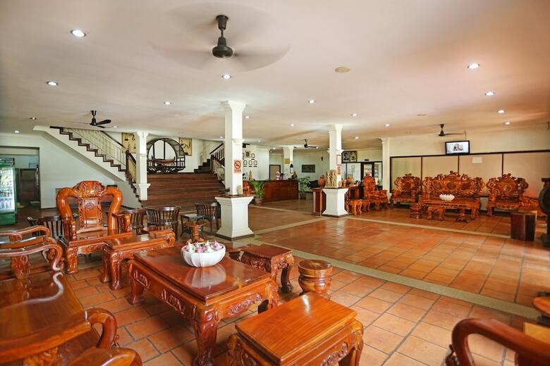 Grand Sunset Angkor Hotel