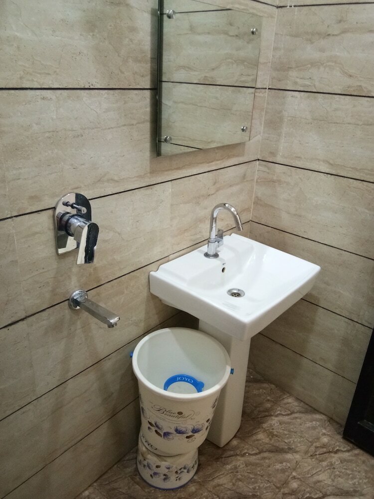 Hotel Puri Guest House