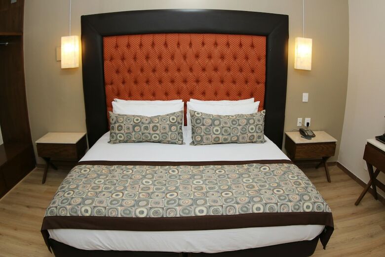 Centriplaza Hotel Suite & Spa