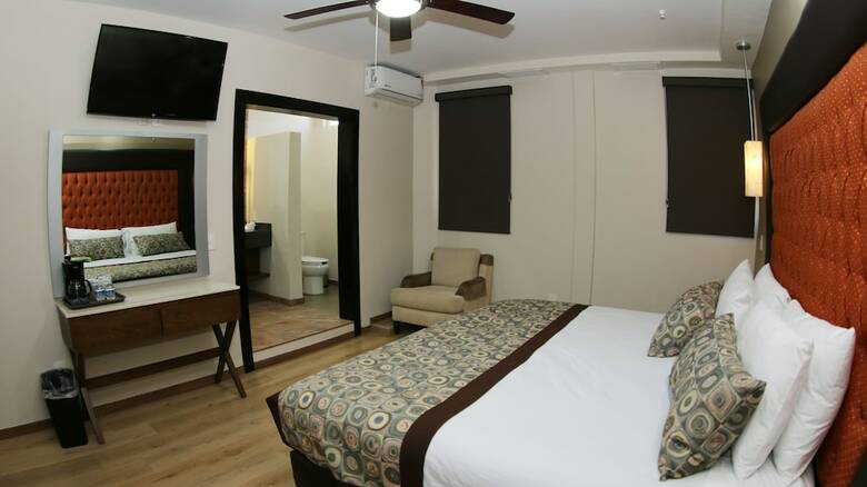 Centriplaza Hotel Suite & Spa