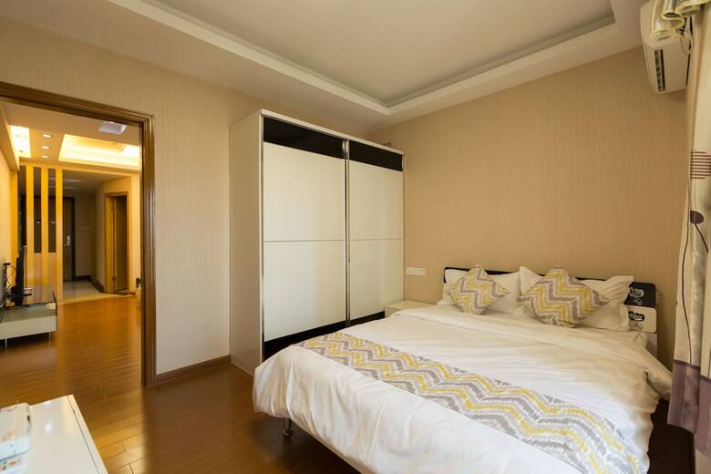 Apartamentos Zhongshan Perth Hotel
