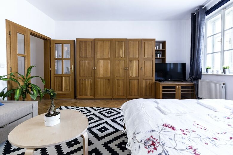 Apartamentos Fantom Home